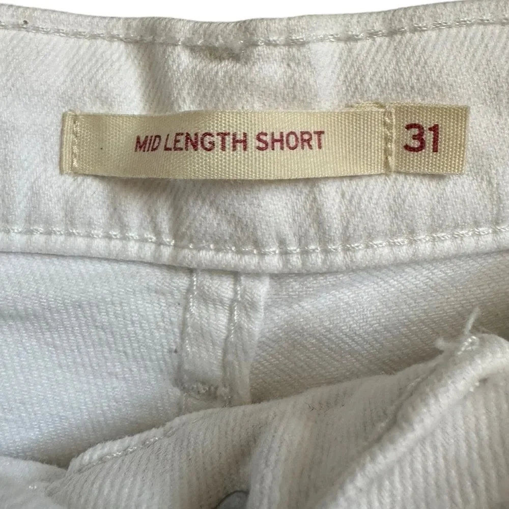 Levi’s Mid-length short, white, size 31